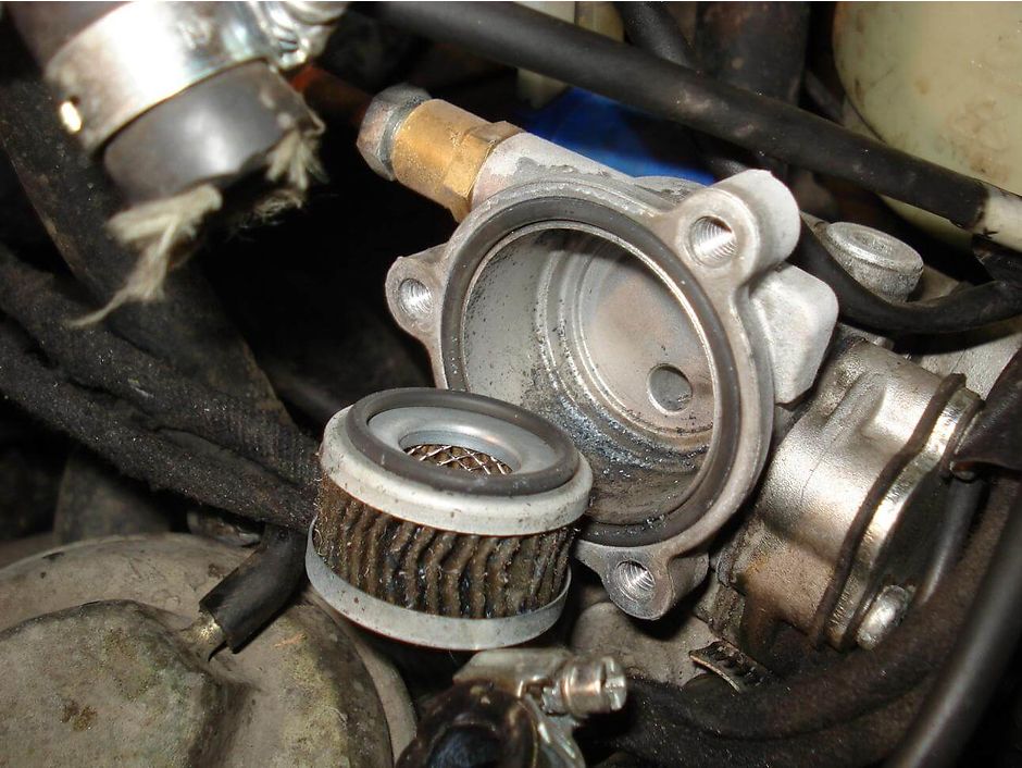 Саме останню деталь слід змінювати, а решта - почистити