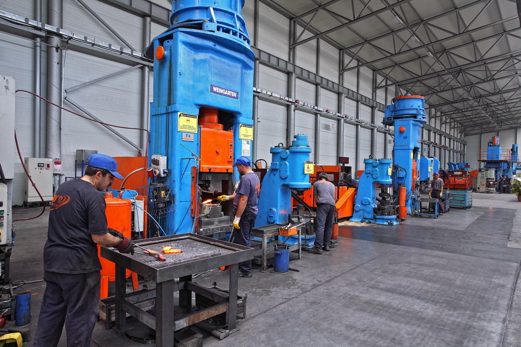 Автолюбителі в багатьох країнах добре знають бренд APPLUS завдяки високоякісним деталям підвіски і рульового управління для легкових автомобілів і комерційної техніки