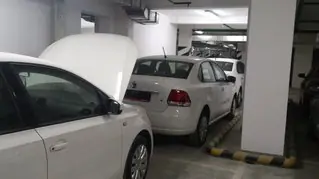 100% стверджувати не беремося, але за всіма ознаками схоже, що перед нами автомобіль з таксі