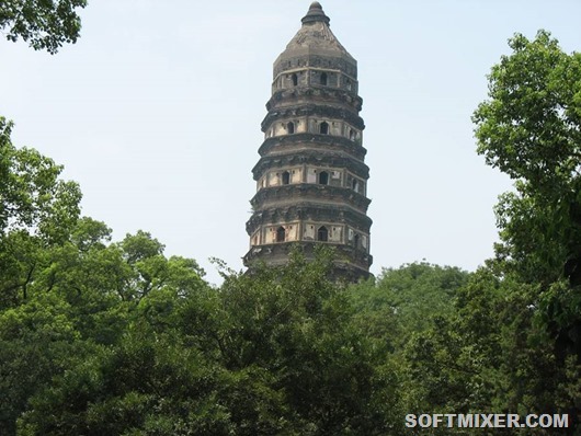 Її відхилення вже більше 3,22 метра