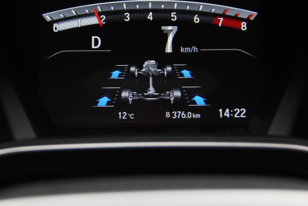 Варіатор вміє імітувати 7 передач, і коли при спортивних настройках переходиш на ручне перемикання, то відключається і функція кикдауна