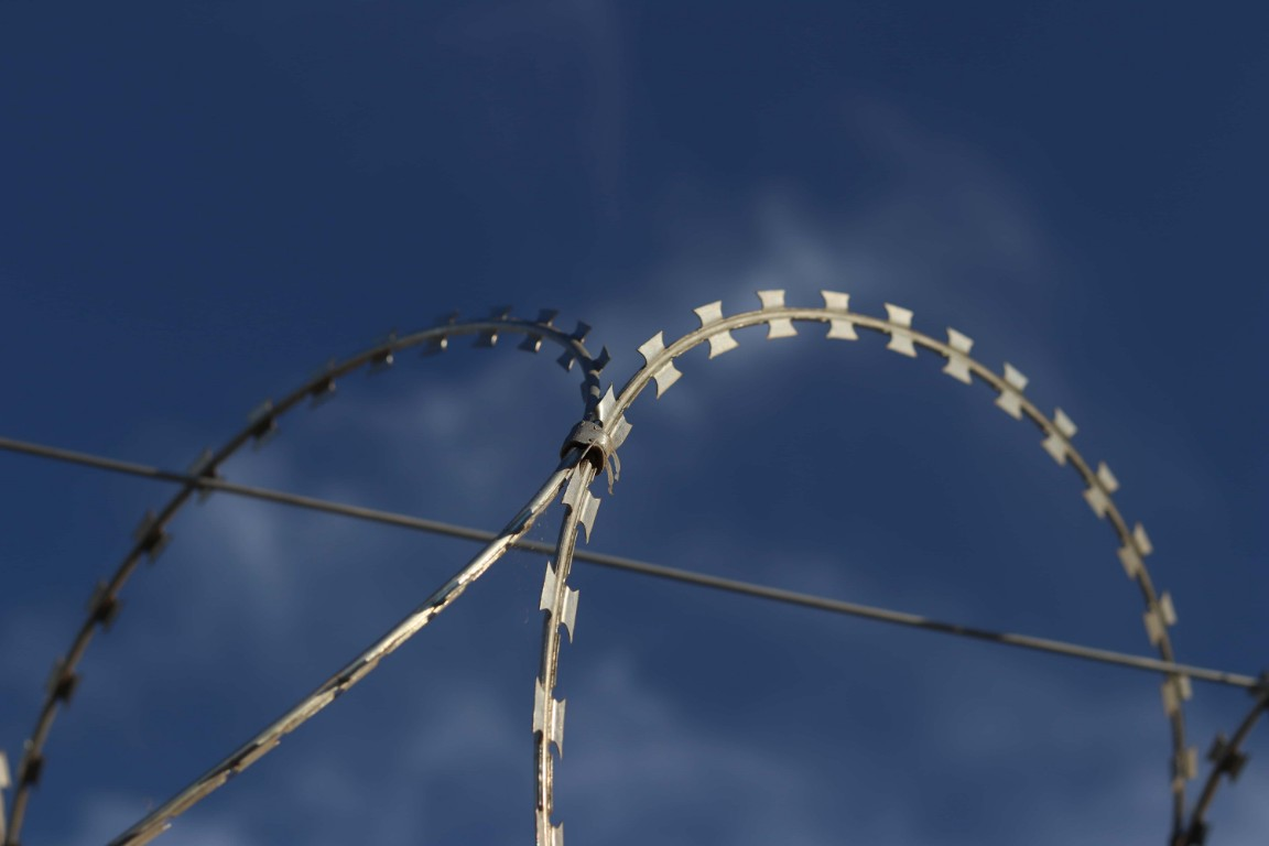 У зв'язку з попитом виробники матеріалу почали розвивати цей напрямок, випускаючи кілька його видів, які використовуються для вирішення різних завдань