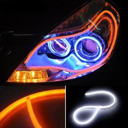 Різнобарвні лампи для автомобіля оснащені світлодіодами типу SMD 5050 в багатобарвним варіації