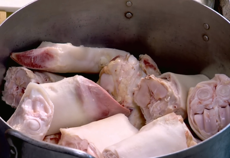 Воду міняй кожні 2 години протягом доби