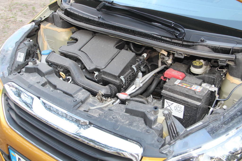 Але ж не тільки за рахунок цього зовнішність Peugeot 108 набуває оригінальність