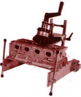 Після цього можна, як на свердлильному верстаті, обробити сідло