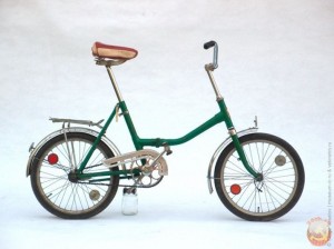 У 1956 році почав випускатися «Школяр» - велосипед для дітей 11-12 років