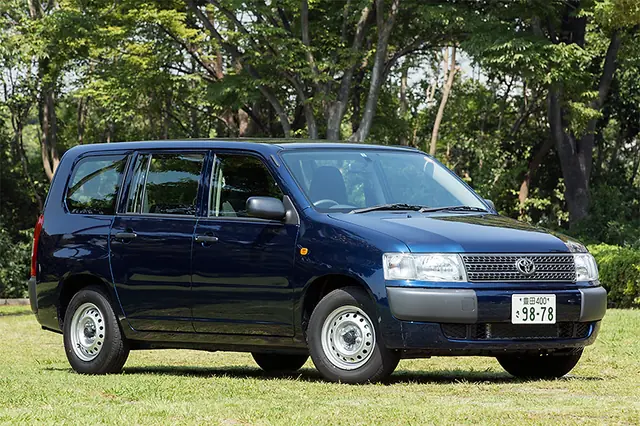 Разом з головним інженером, який конструював Пробокс, Йосіюкі Симомура, ми обговорили відмінності старої і нової моделей