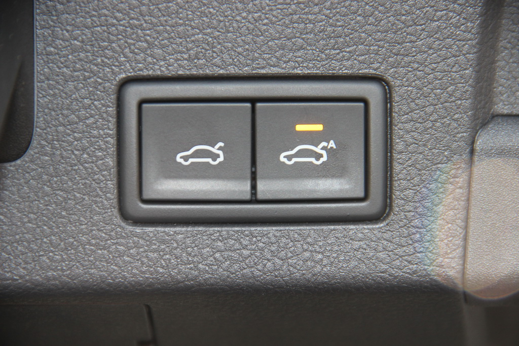 Так що смію припустити, що основна маса продажів припаде на цю модифікацію