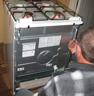 На цей   кульовий кран   необхідно накрутити гайку шланга, або вкрутити в кран, якщо у шланга цей кінець має зовнішню різьбу, а кран - внутрішню