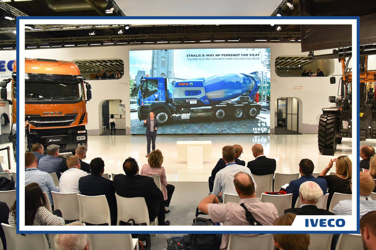 Три балона з «блакитним паливом» забезпечують солідний запас ходу - до 1000 км