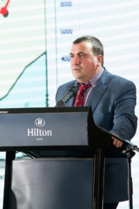 Тенденції розвитку світового автомобільного ринку », що пройшла під час церемонії нагородження переможців   конкурсу «Автомобіль року в Україні 2017»