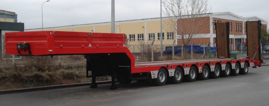 Такі причепи мають в основному задній тип завантаження, рідше зустрічається передній