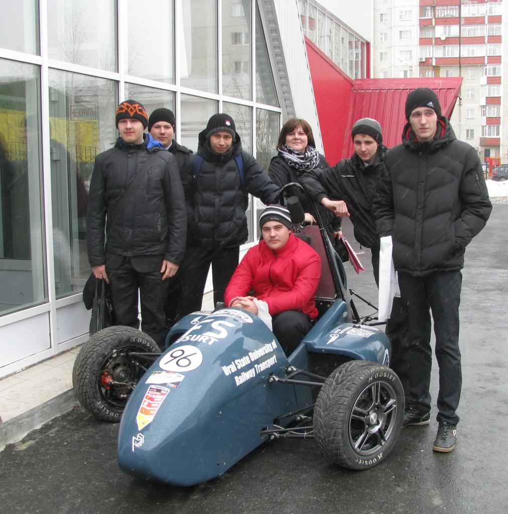 Гоночний болід команди Formula Student USURT підкорює Сибір