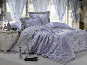 Вирішивши придбати комплект білизни для своєї ліжку, потрібно звернути пильну увагу як на тип тканини, забарвлення і малюнок, так і на виробника